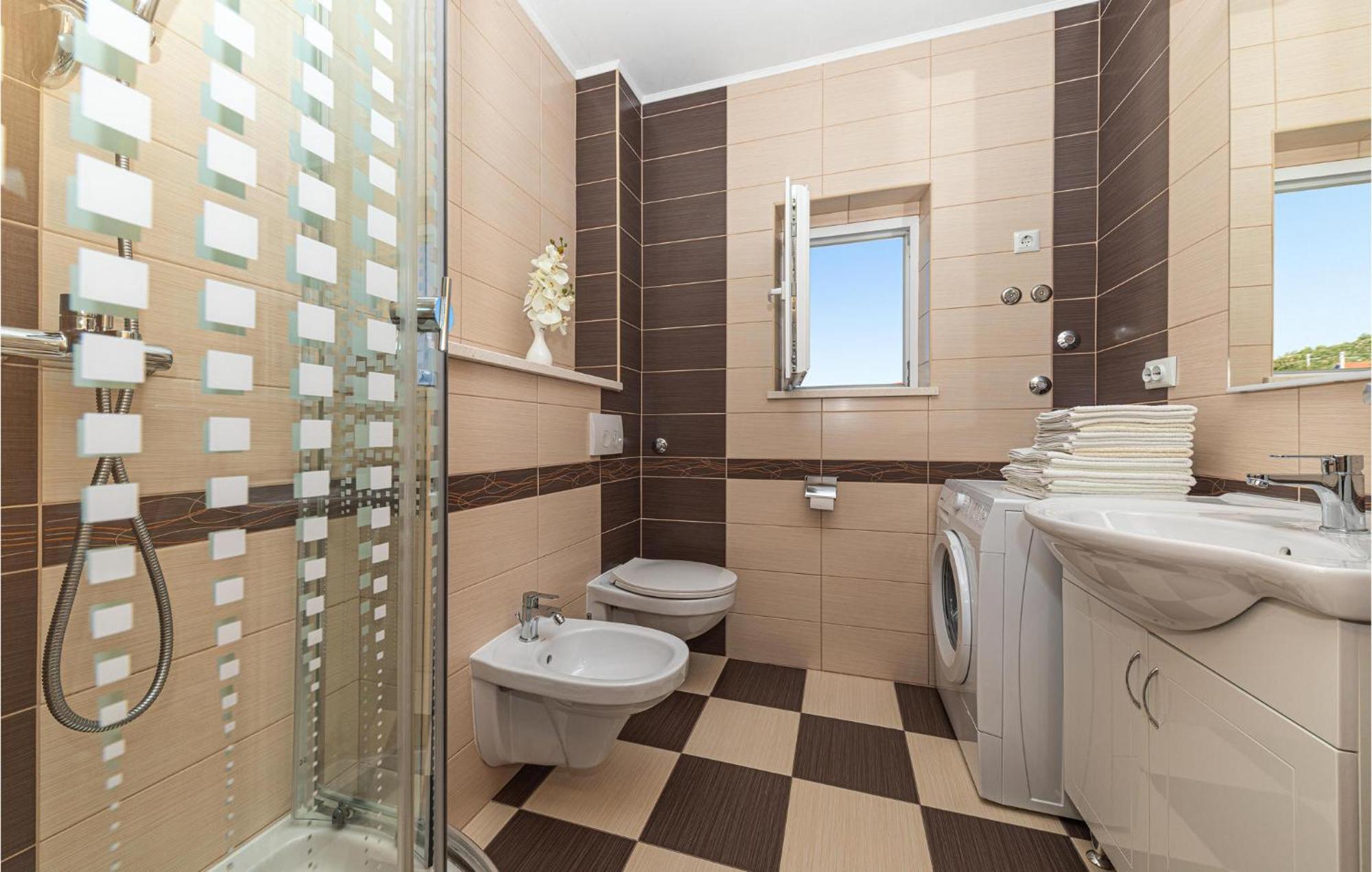 Gorgeous Apartment In Marina With Wifi Extérieur photo